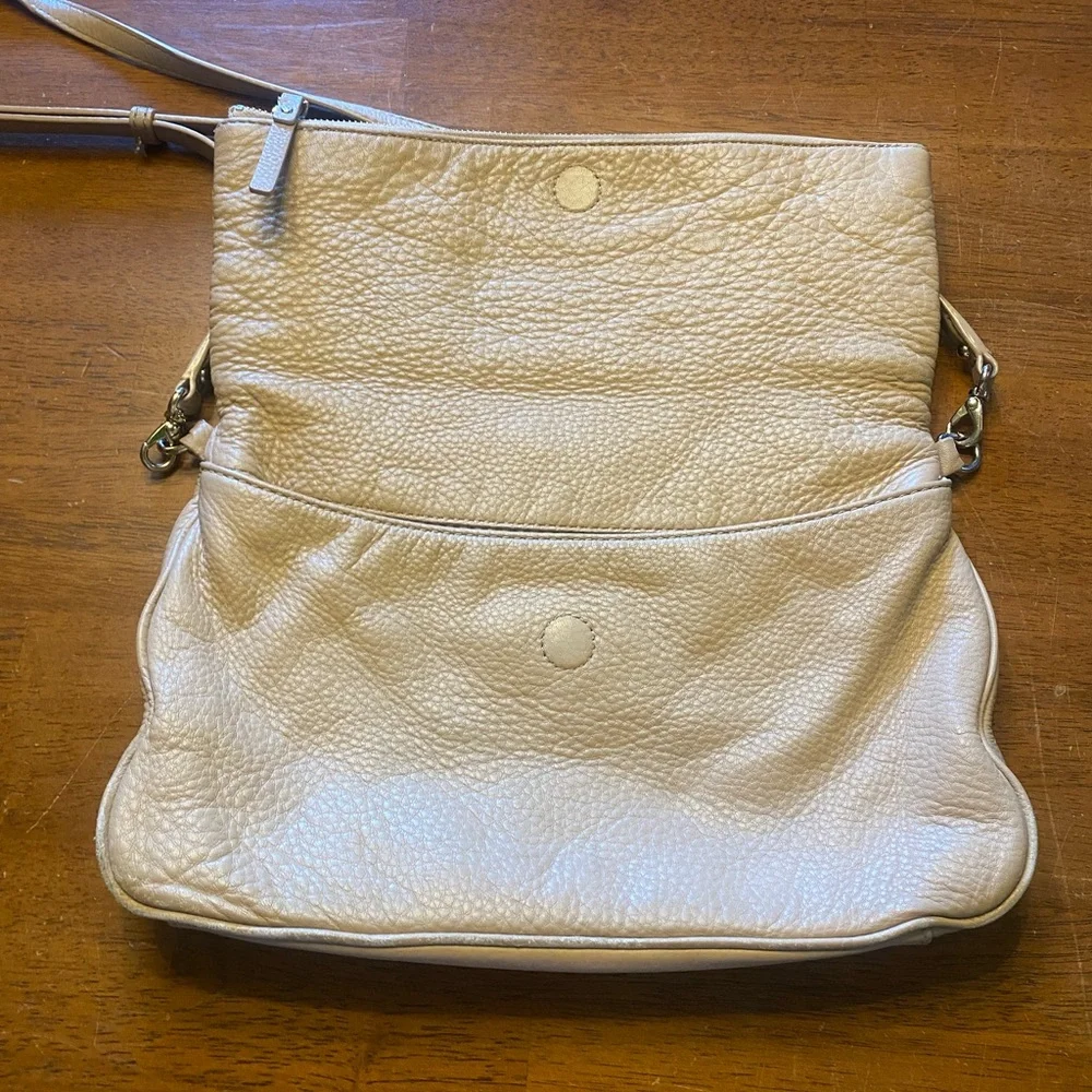 VTG kate spade Light Beige Fold-Over Pebbled Leather Crossbody